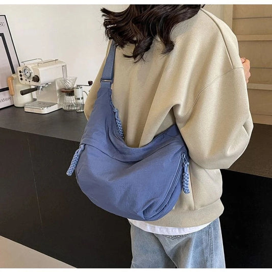 Dumpling bag crossbody style