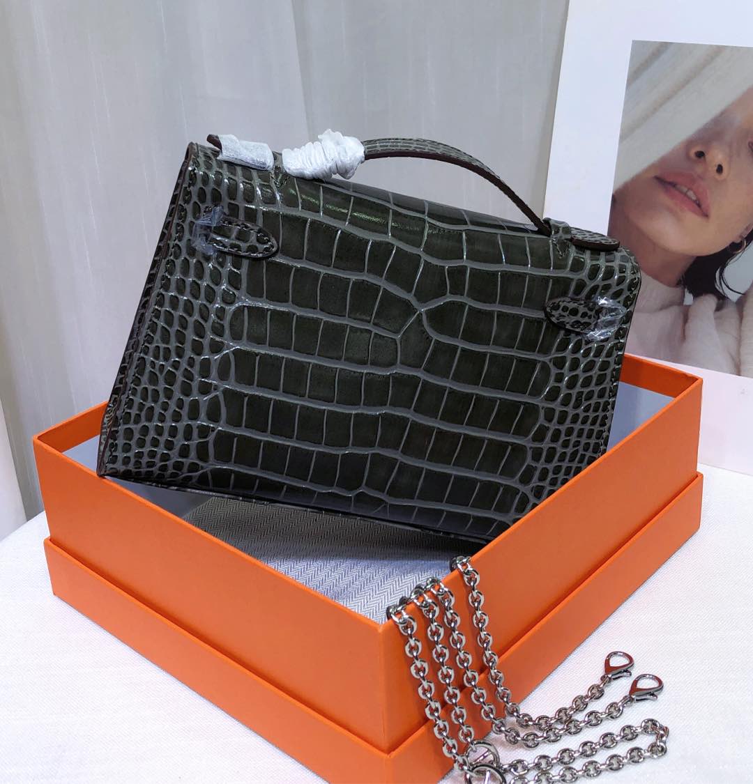 Kelly Pochette Gris Elephant Shiny Niloticus Crocodile Leather Palladium Hardware & Palladium Hardware Women Clutch Bag