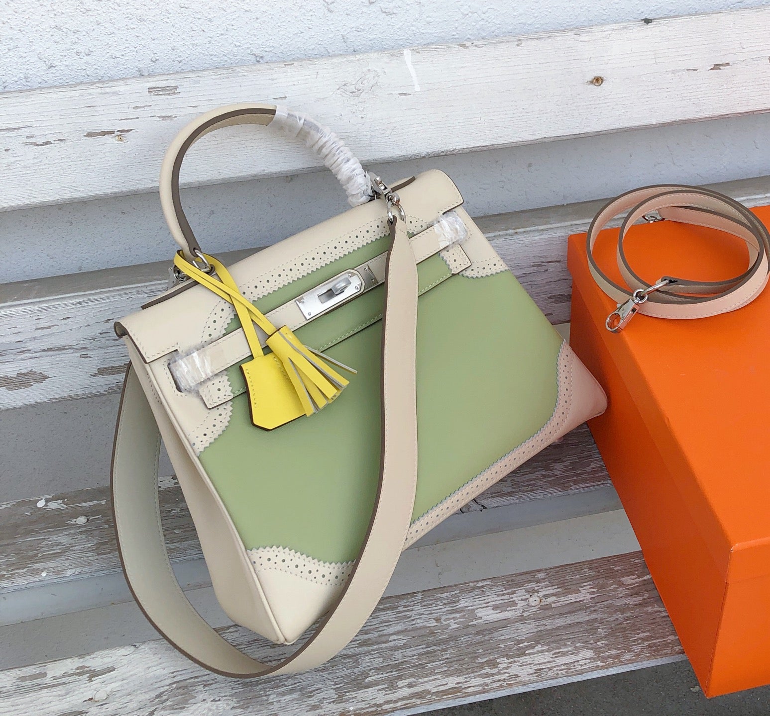 Kelly Sellier Ghillies 28cm Craie & Vert Pomme Barenia Leather Palladium Hardware Women Handbag